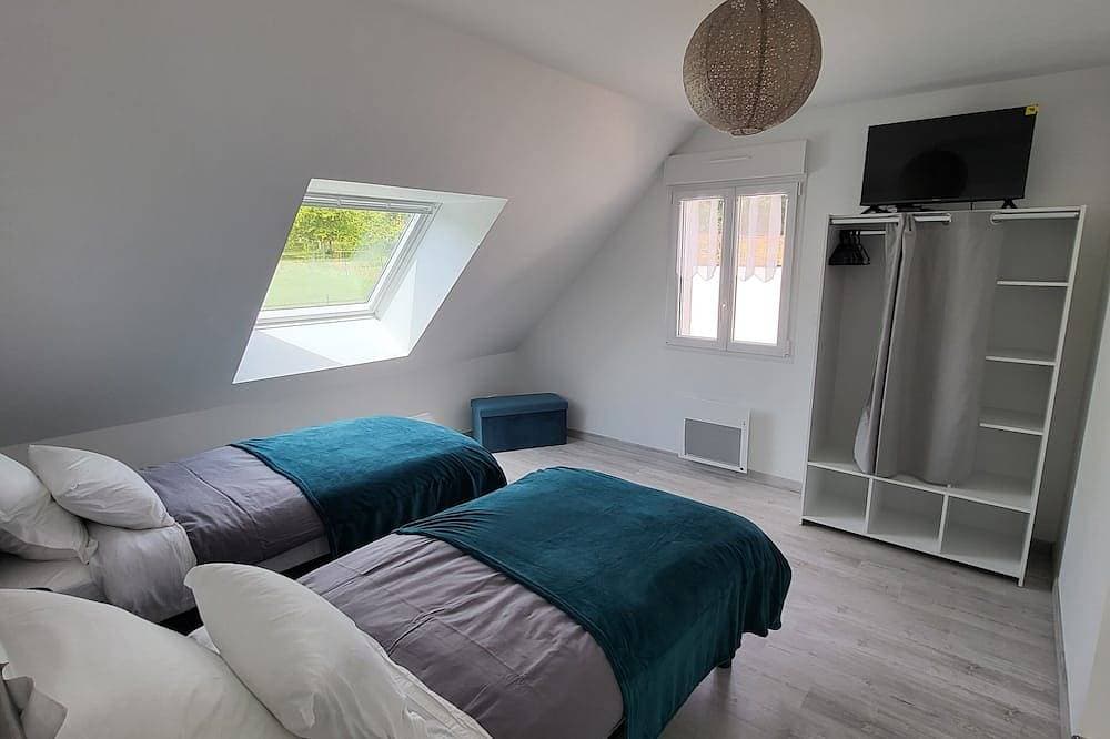 Foto 7 von 17: 3 Bedroom Private vacation home in Ponts sur Seulles
