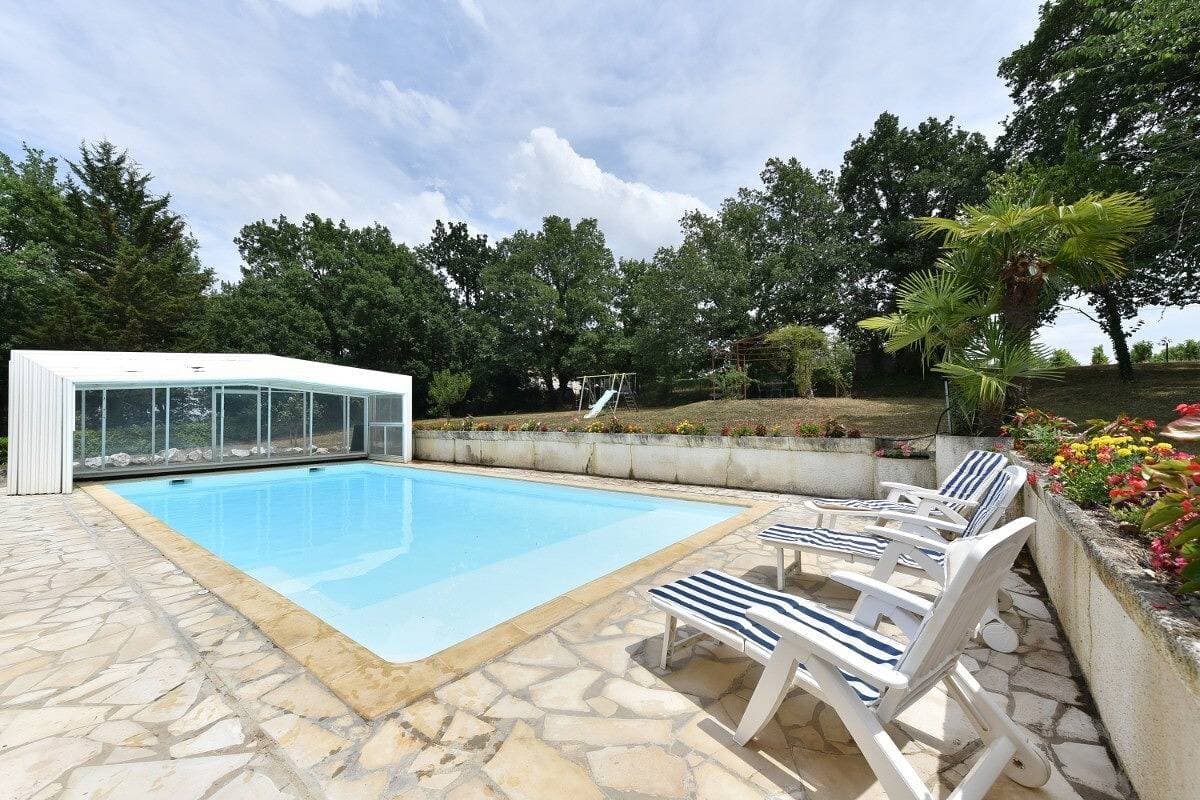 Foto 11 von 13: Ferienhaus für 4 Personen mit Pool