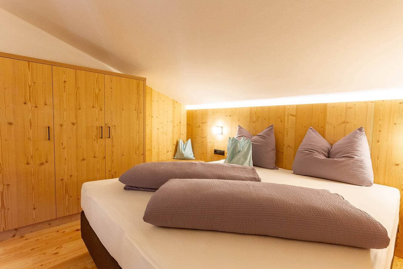 Foto 8 von 15: Ferienwohnung "Daimlhof Ferienwohnung Moosherz" mit Bergblick, Garten, Balkon und WLAN