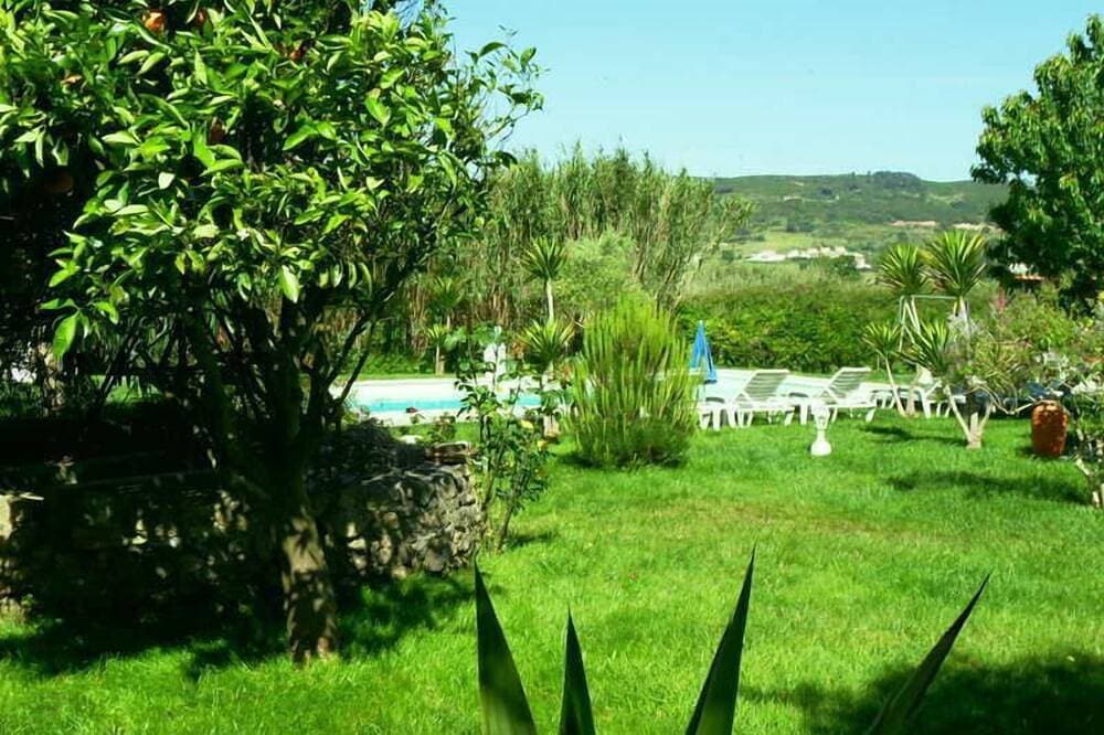 Pension / B & B / Quartos von hospedes- Nazaré- Alcobaça. 1