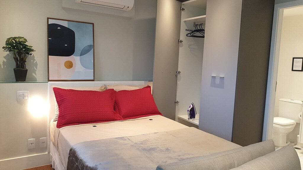 Foto 3 von 24: Top Wohnung vor EZTower & Rochavera Firmengebäuden