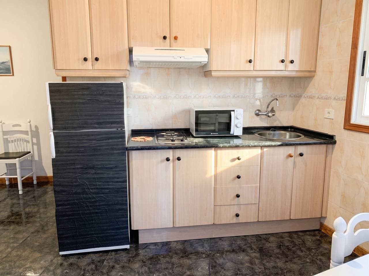 Foto 2 von 23: Modernes Apartment in Frontera, 45 m² mit Meerblickbalkon