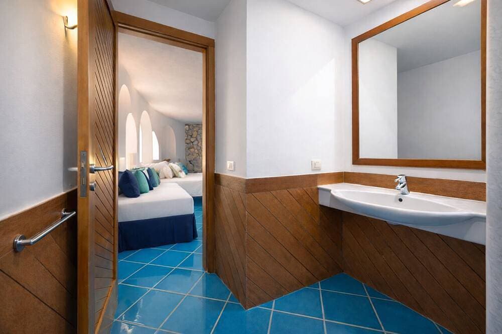 Foto 6 von 27: Enchanting panoramic suite a few steps from the sea in Sorrento Peninsula
