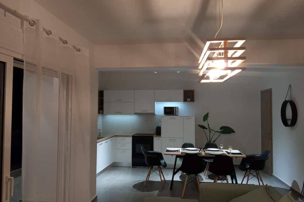 Seaside luxury apartment 1