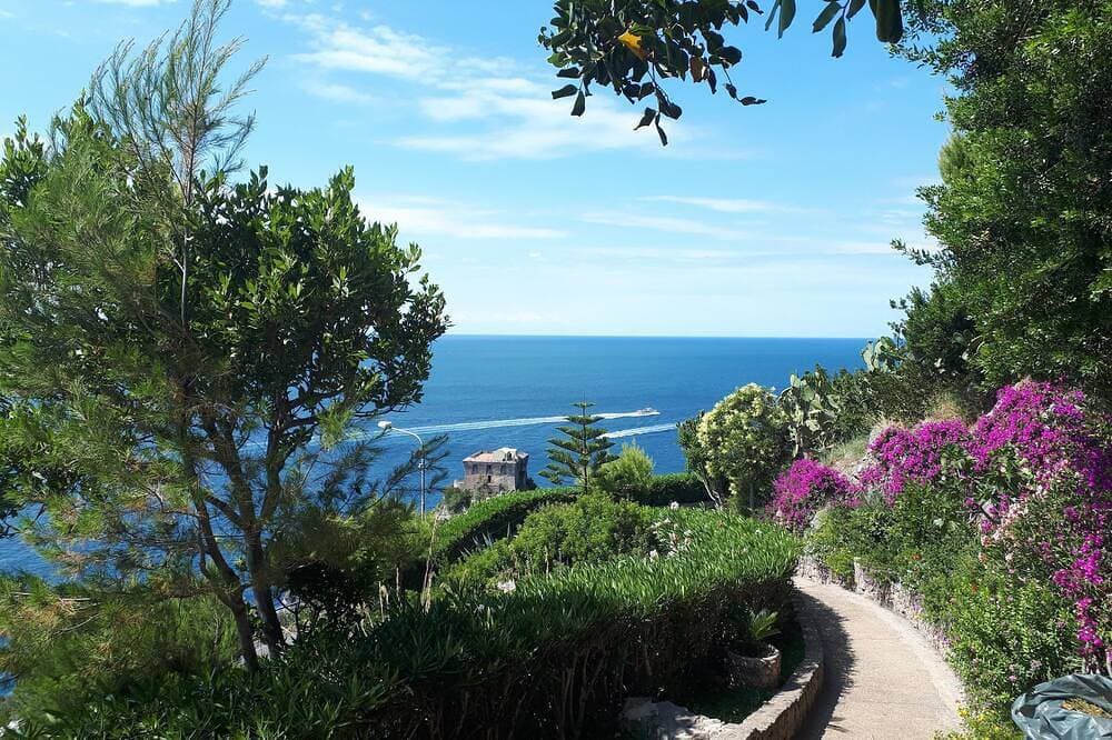 Foto 8 von 30: Die \"Blaue Marina\" Conca dei Marini Amalfi Küste