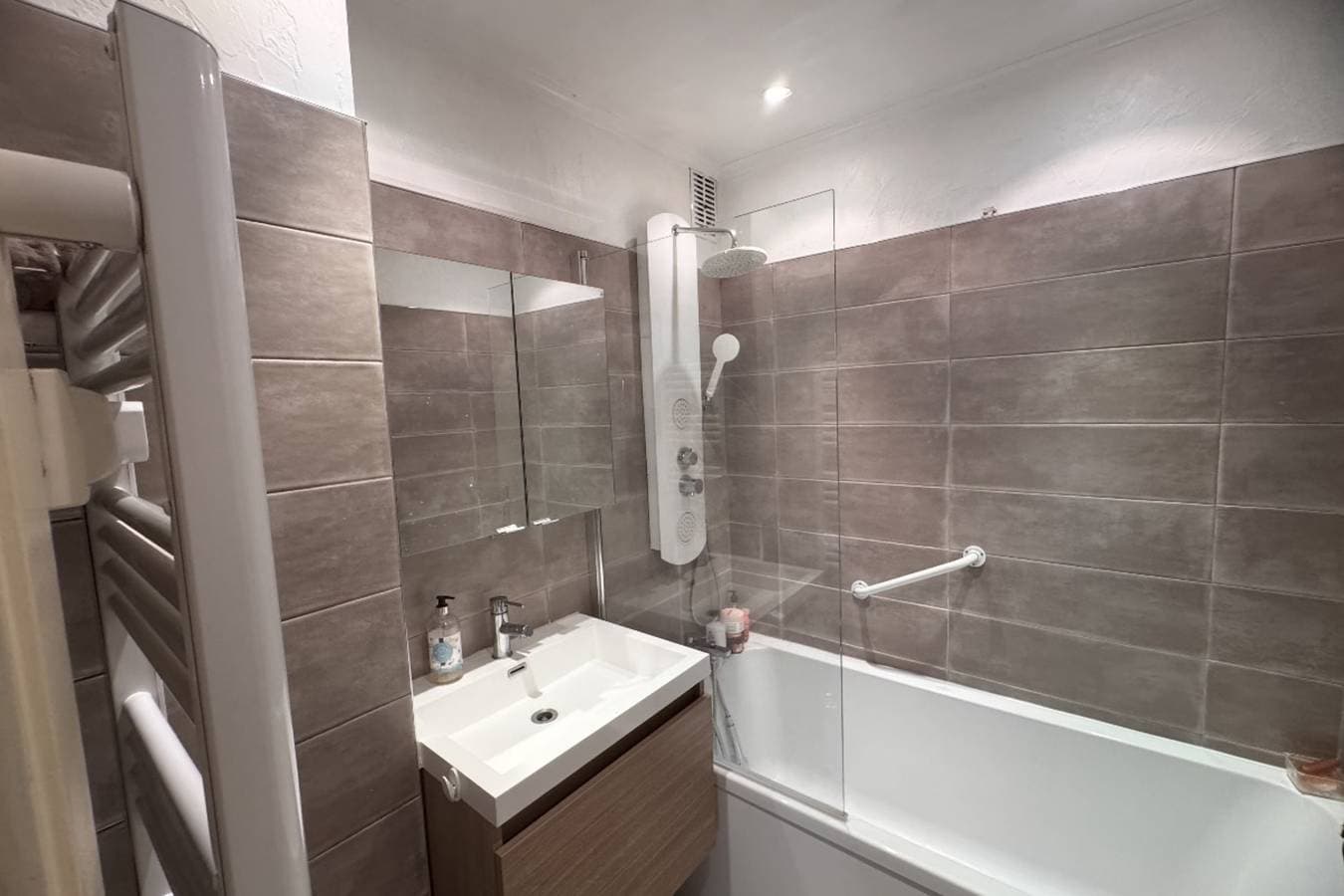 Foto 6 von 17: Ferienwohnung für 6 Personen mit Balkon