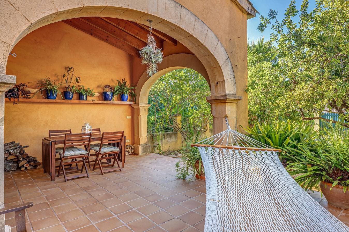 Foto 4 von 27: Ferienhaus "Can Om" mit Garten, Terrasse, Gemeinschaftspool & WLAN