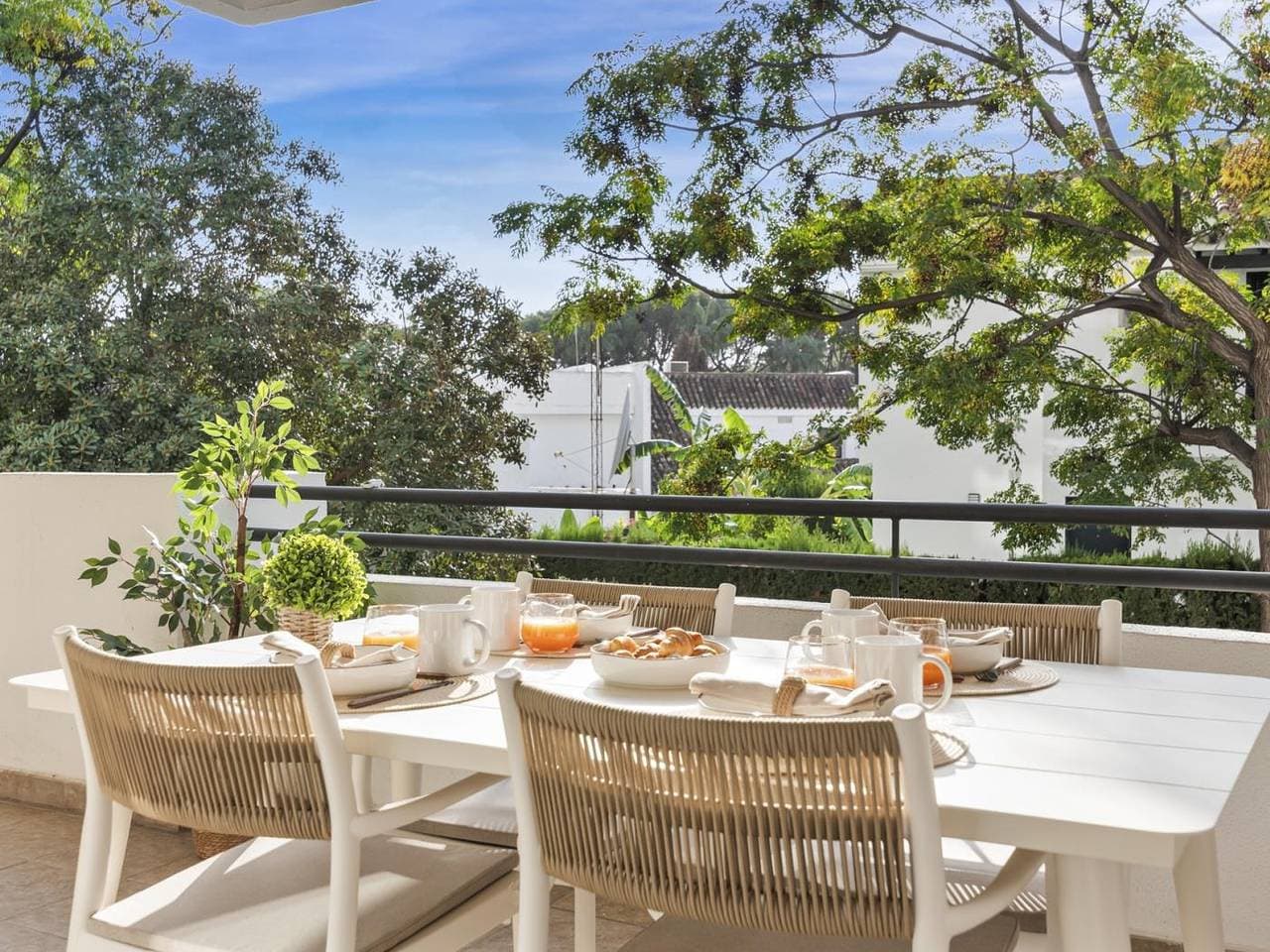 Foto 8 von 37: Ferienwohnung für 4 Personen mit Terrasse