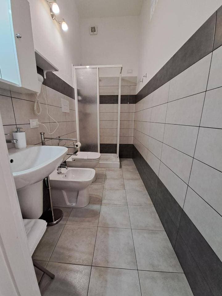 Foto 7 von 14: Double or Twin Room with Private Bathroom