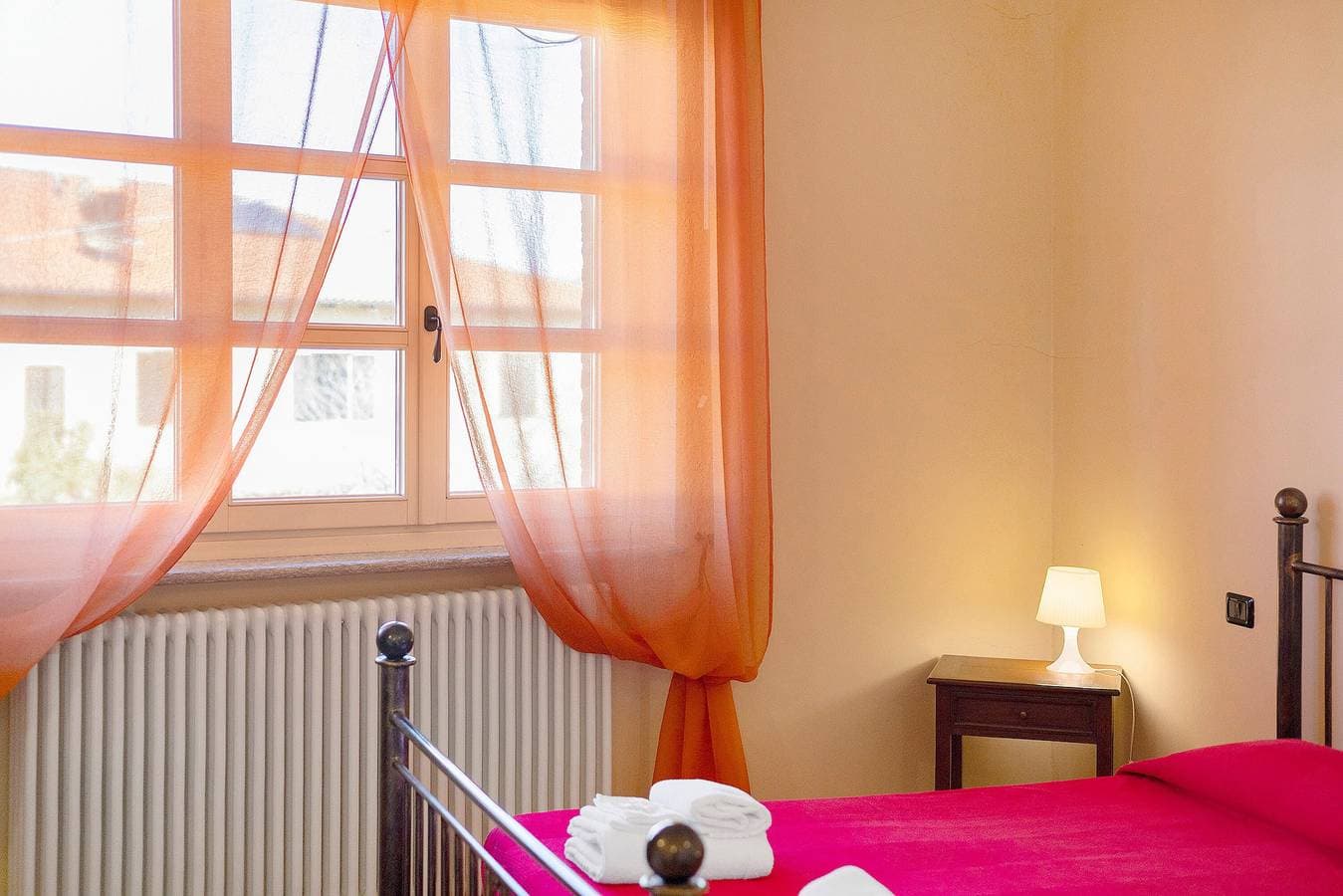 Foto 12 von 39: Zimmer 'Lepre' mit Bergblick, Gemeinschaftspool und WLAN