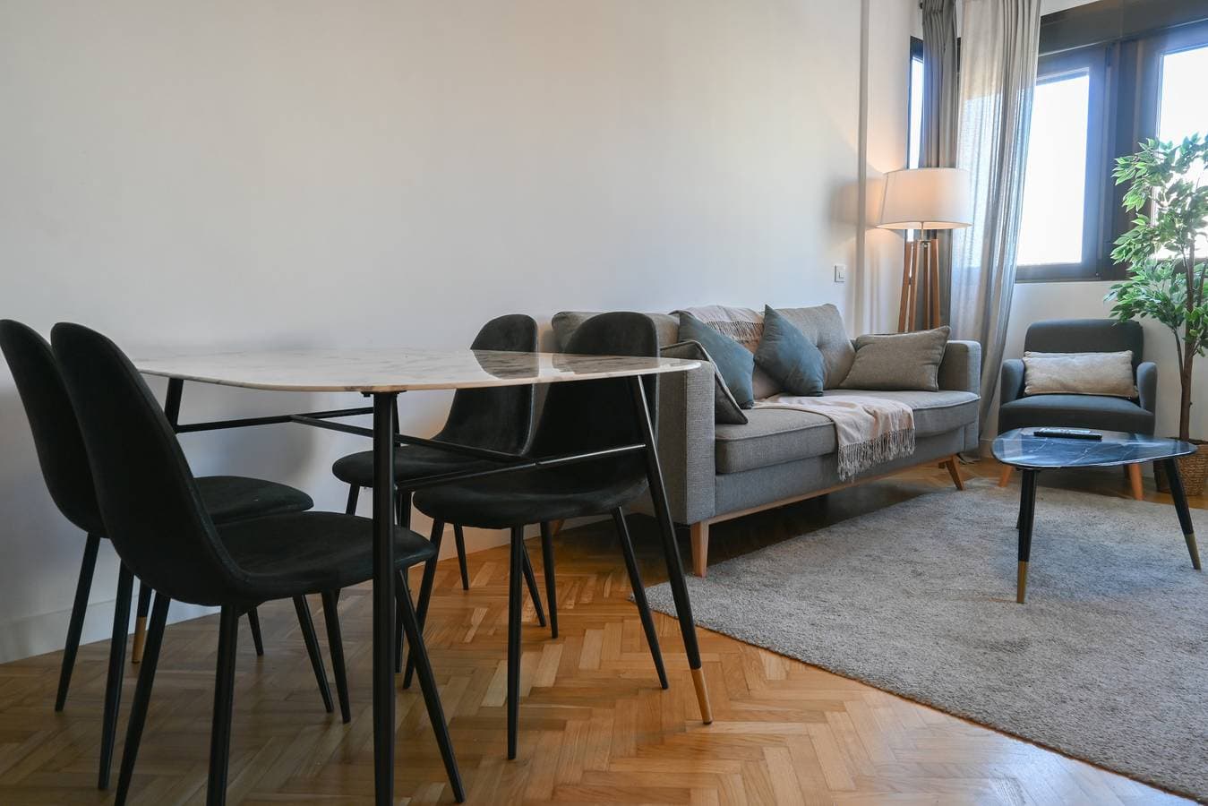Foto 3 von 32: M Bonito apartamento de dos dormitorios a