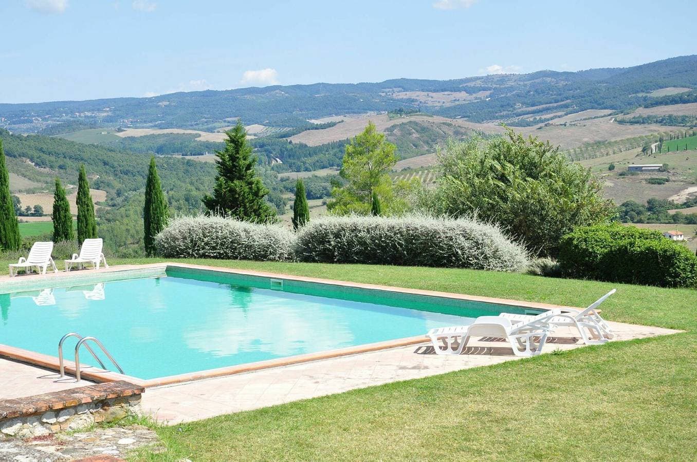 Ferienwohnung für 4 Personen mit Pool