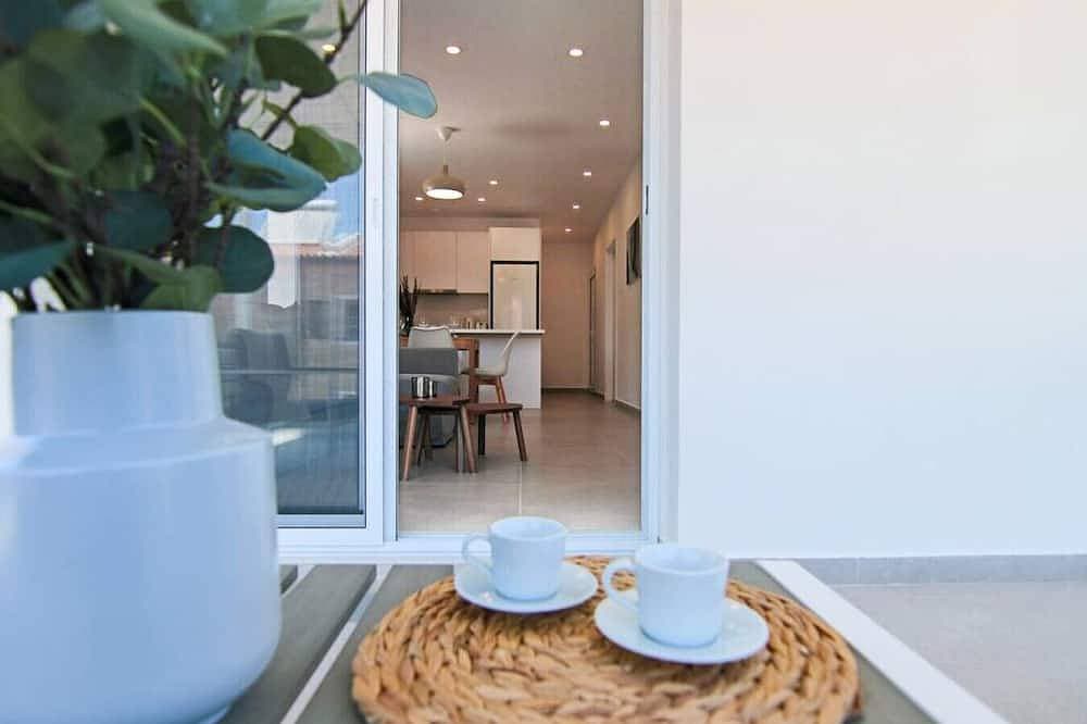 Phaedrus Living: Seaside Luxury Limnaria 172 1