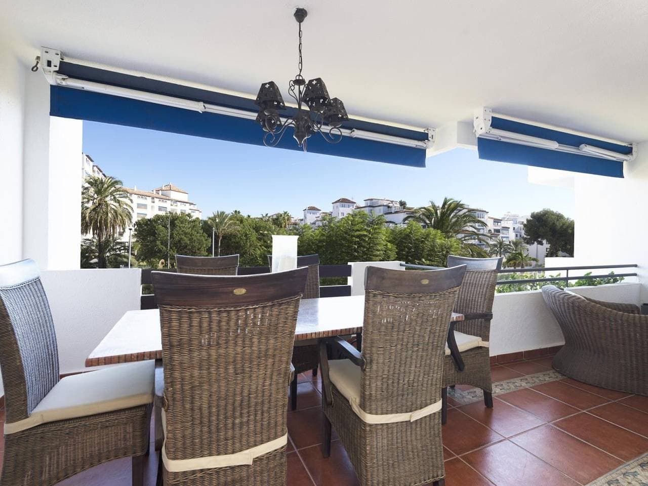 Foto 7 von 29: Ferienwohnung für 4 Personen mit Terrasse