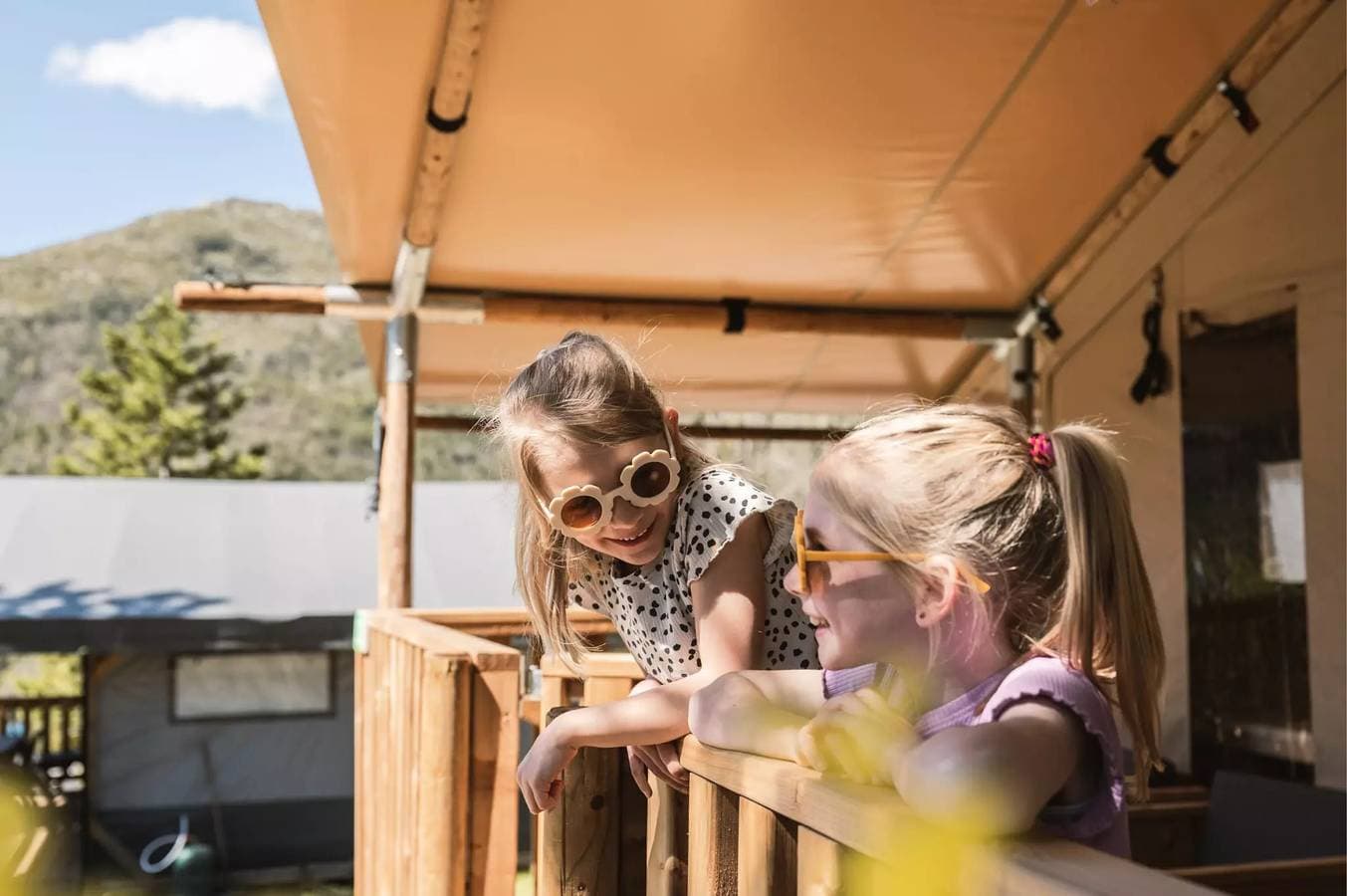 Foto 6 von 63: Glamping- Zelt Camomille 4 Personen