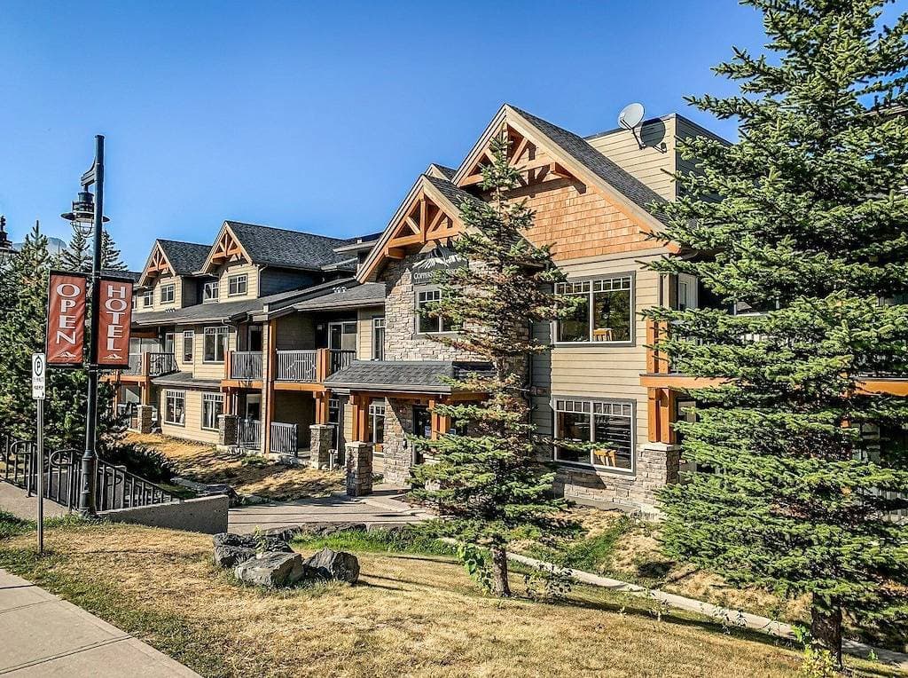 Foto 13 von 31: Cozy Rocky Mountain Getaway with Hot Tub! Pet Friendly & Newly Updated!