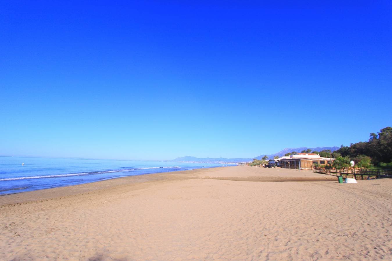 Foto 12 von 34: 2036 Spacious Golden Beach Penthouse with Sea View