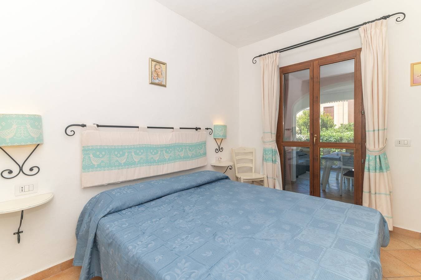 Foto 9 von 25: Apartment 'Sardegna Stupenda N 01' mit Gemeinschaftspool, WLAN & Klimaanlage