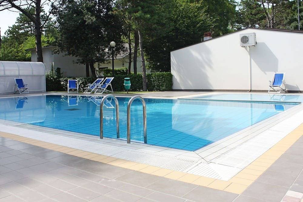 Schönes  Ferienhaus für 6 Personen mit Pool, Klimaanlage, TV, Terrasse und Haustiere erlaubt 1