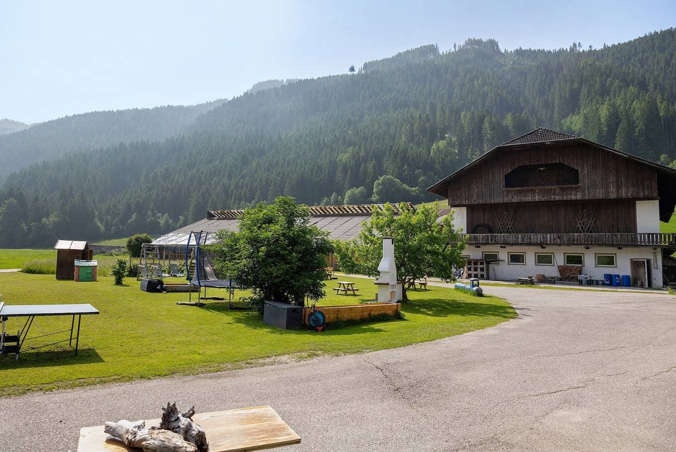 Foto 13 von 52: Ferienwohnung 'Winter' mit Bergblick, Gemeinschaftsgarten und Wi-Fi