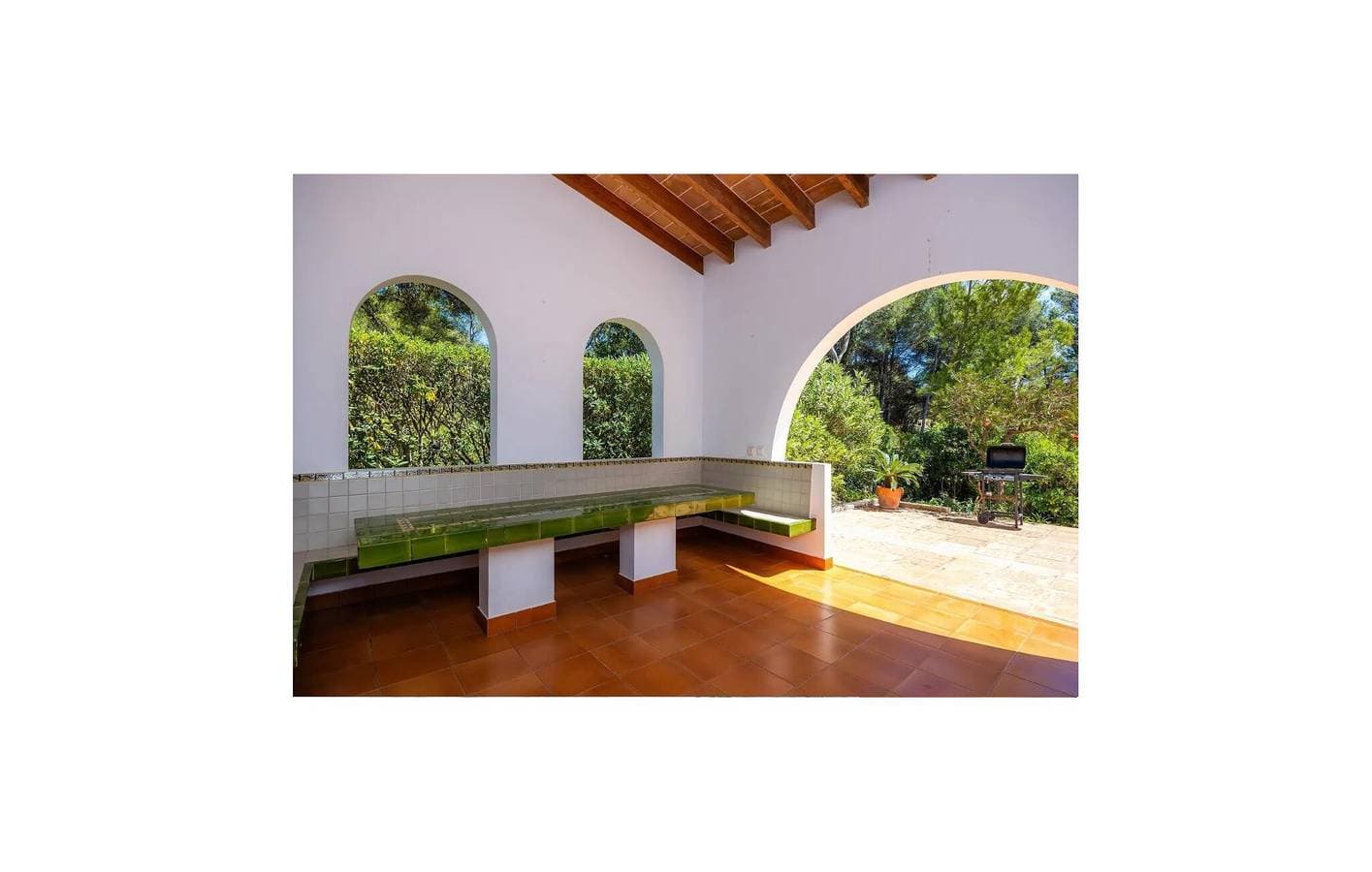 Foto 4 von 21: Gemütliches Strandapartment mit Terrasse & AC 100m von Cala de n'Aladern