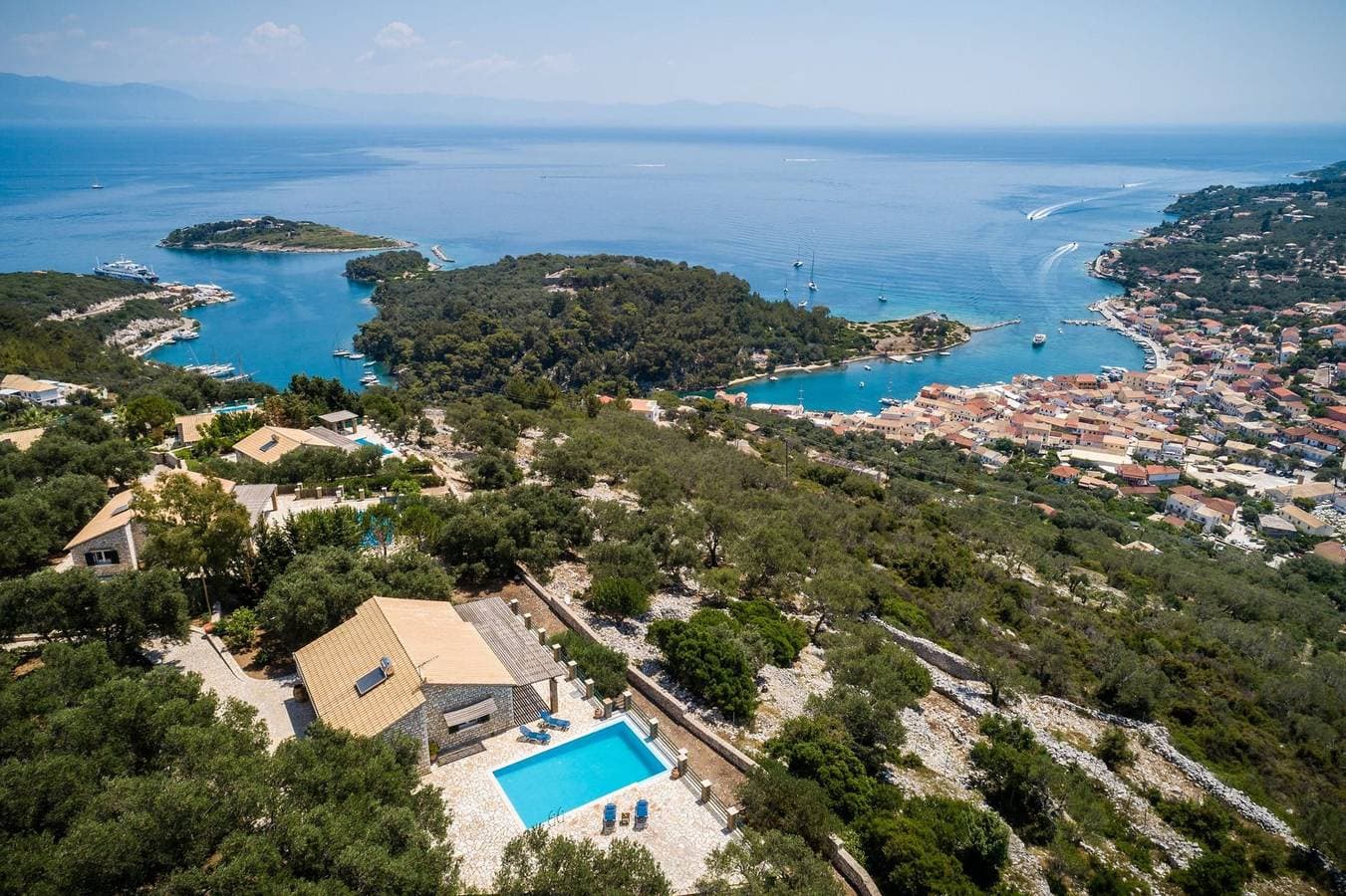 Villa 1