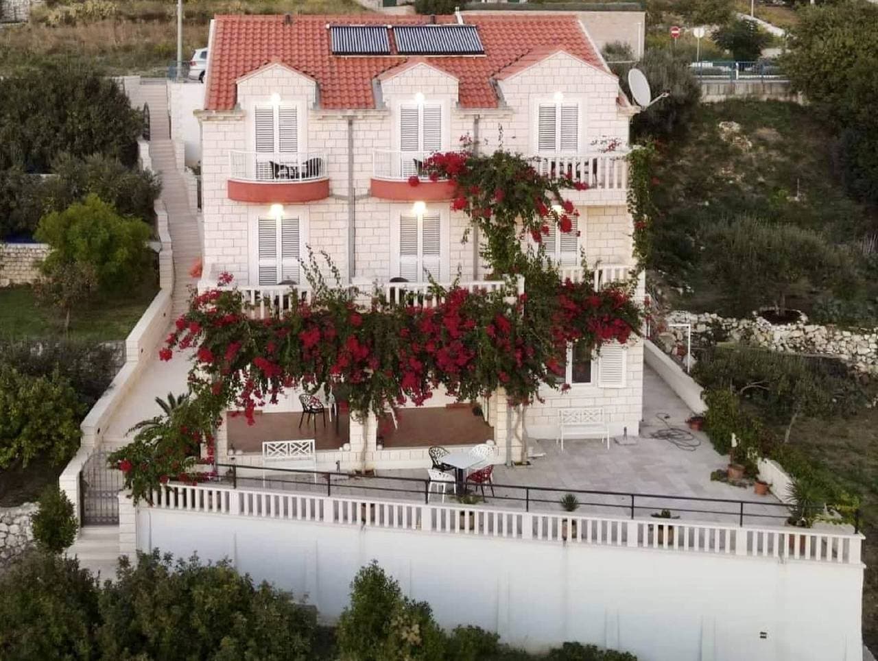 Foto 11 von 11: Villa Panorama Dubrovnik - Comfort Double Room with Balcony and Sea View