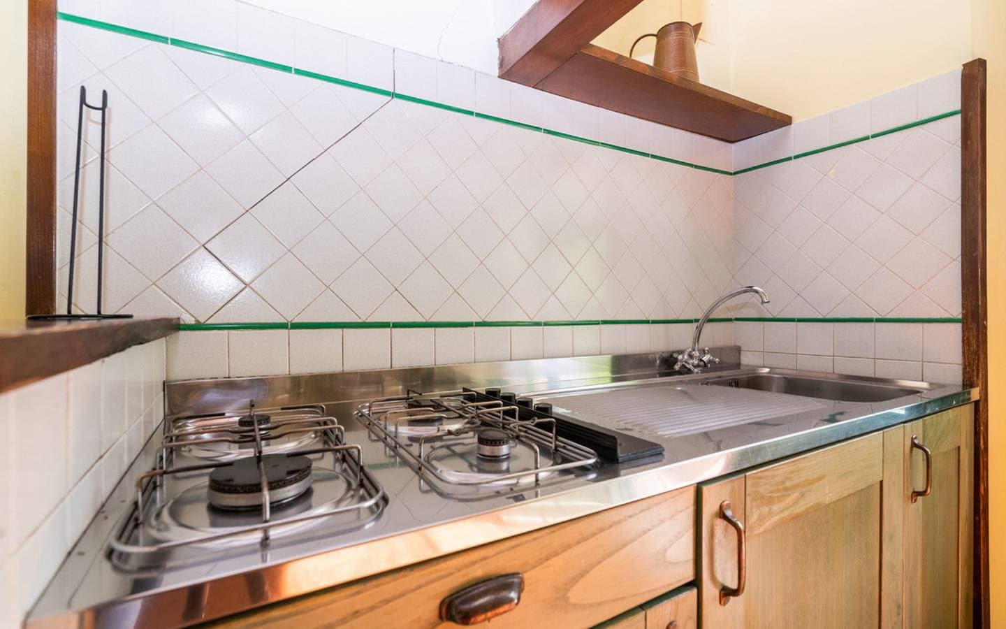 Foto 6 von 47: Ferienwohnung für 4 Personen mit Seeblick