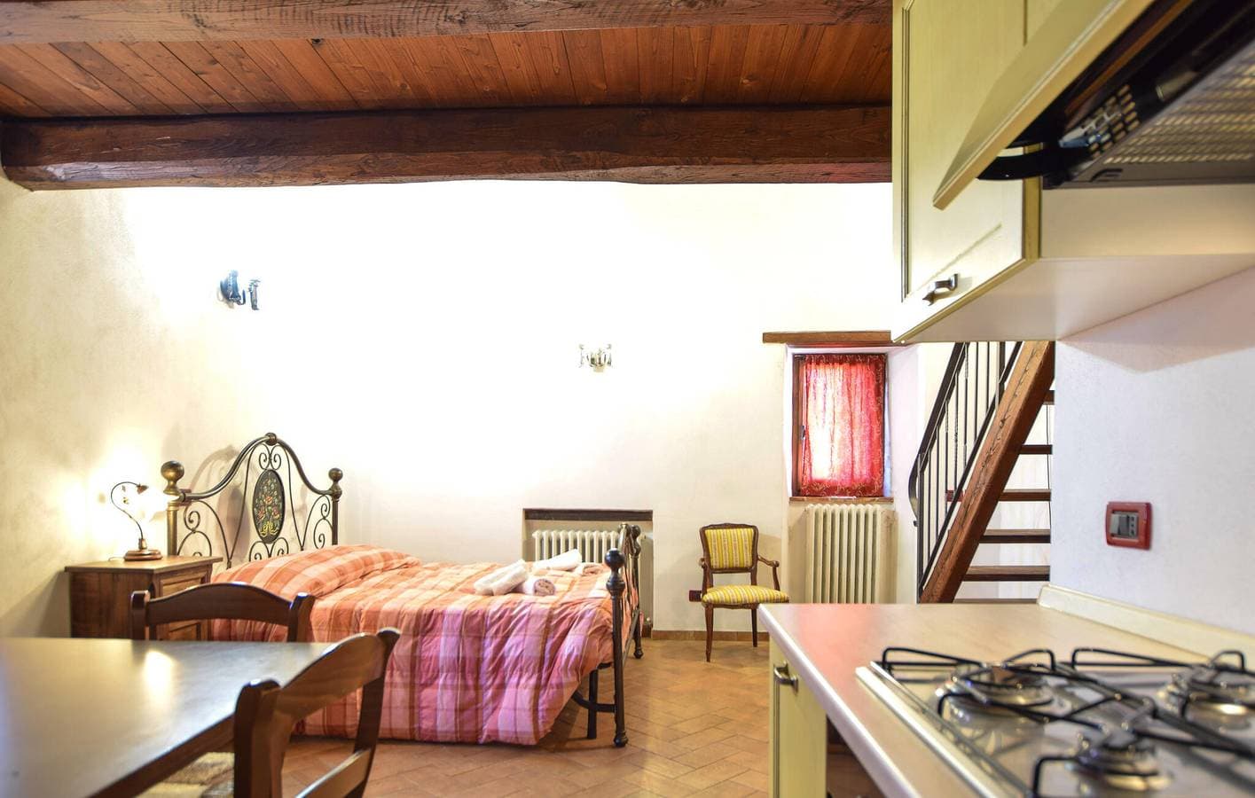 Foto 12 von 17: Gemütliche Ferienwohnung mit Pool, Garten und kostenlosem WLAN