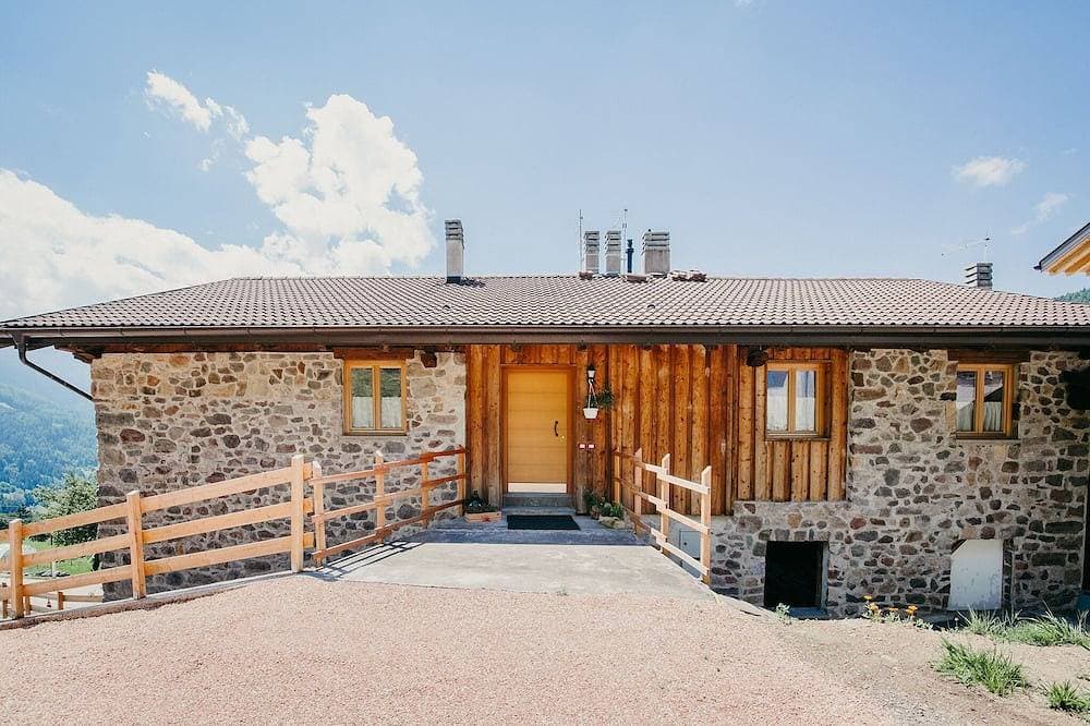 Foto 9 von 30: Romantische Heuhütte auf Heubetten mit Wifi Saunagarten