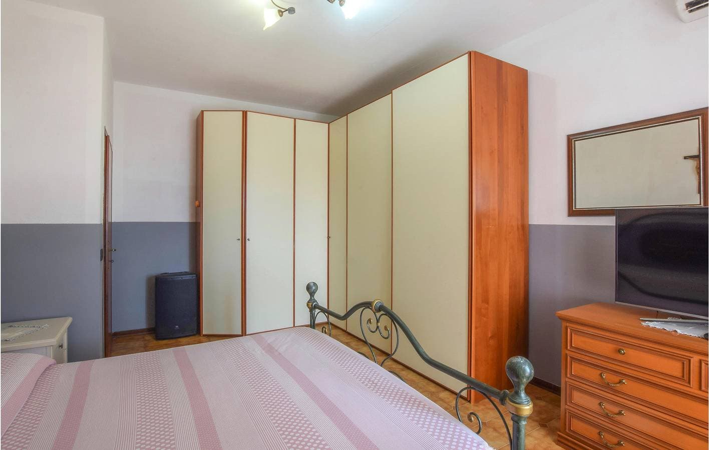 Foto 9 von 16: Apartment mit Meerblick, Pool und Garten