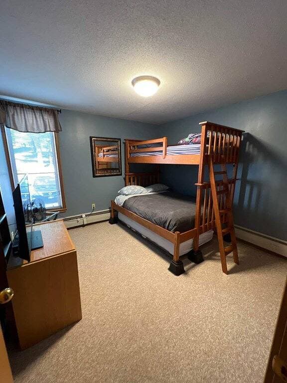 Foto 5 von 27: Modernisierte Wohnung am Fuße des Mt Snow mit Kamin