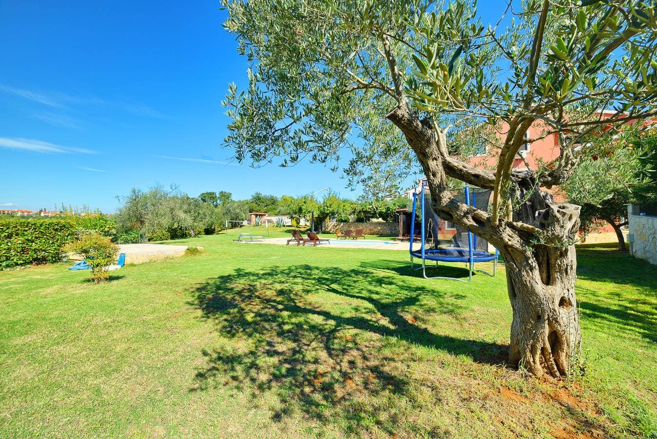 Foto 6 von 26: Ferienwohnung für 4 Personen mit Pool