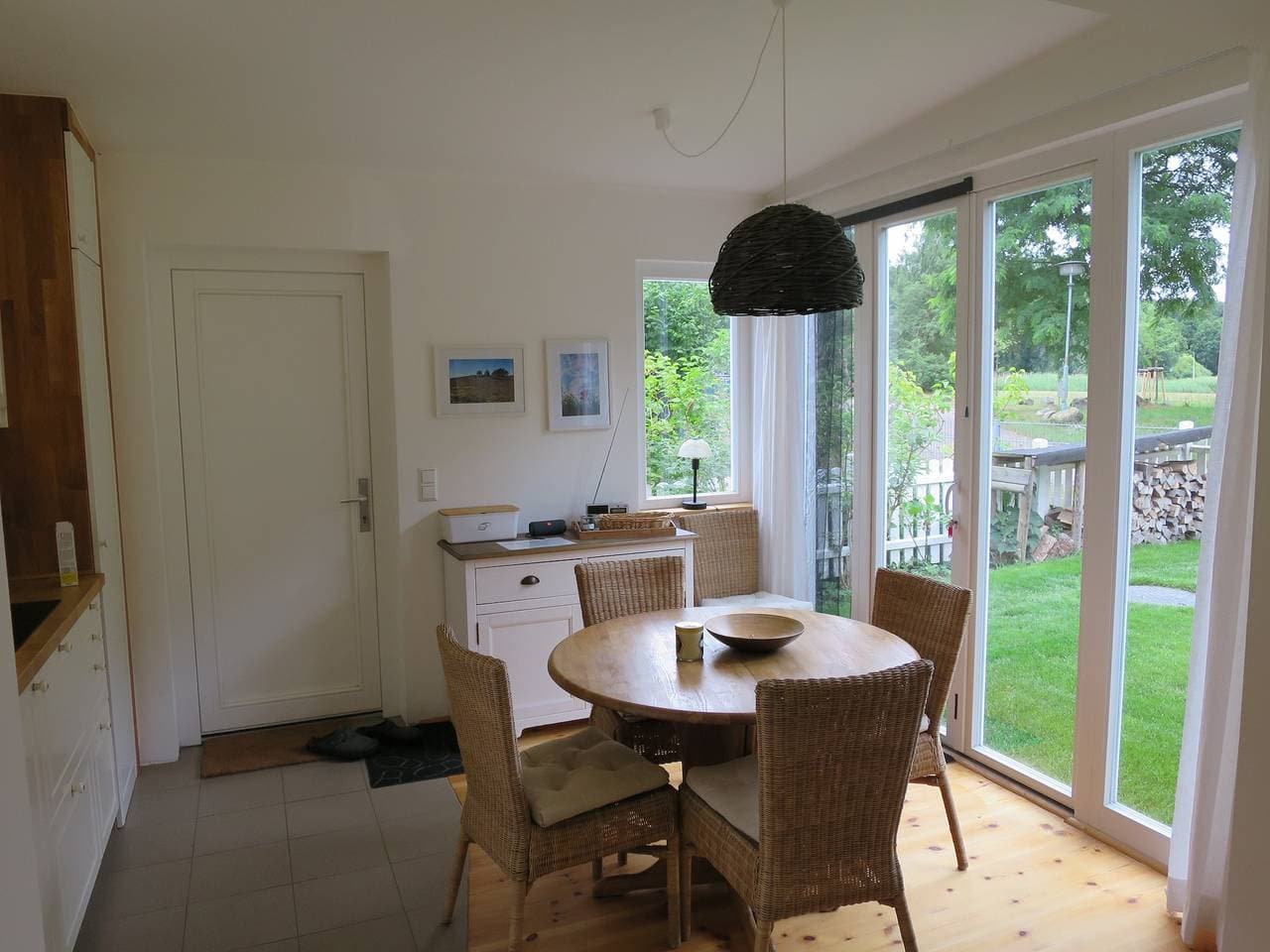 Foto 6 von 23: Ferienhaus 'Strandhaus Am Oberuckersee' mit Seeblick, privater Terrasse und WLAN