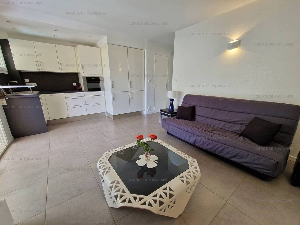 Foto 5 von 15: 3-Zimmer-Wohnung in Cavalaire-sur-Mer - Terrasse mit Meerblick und Parkplatz