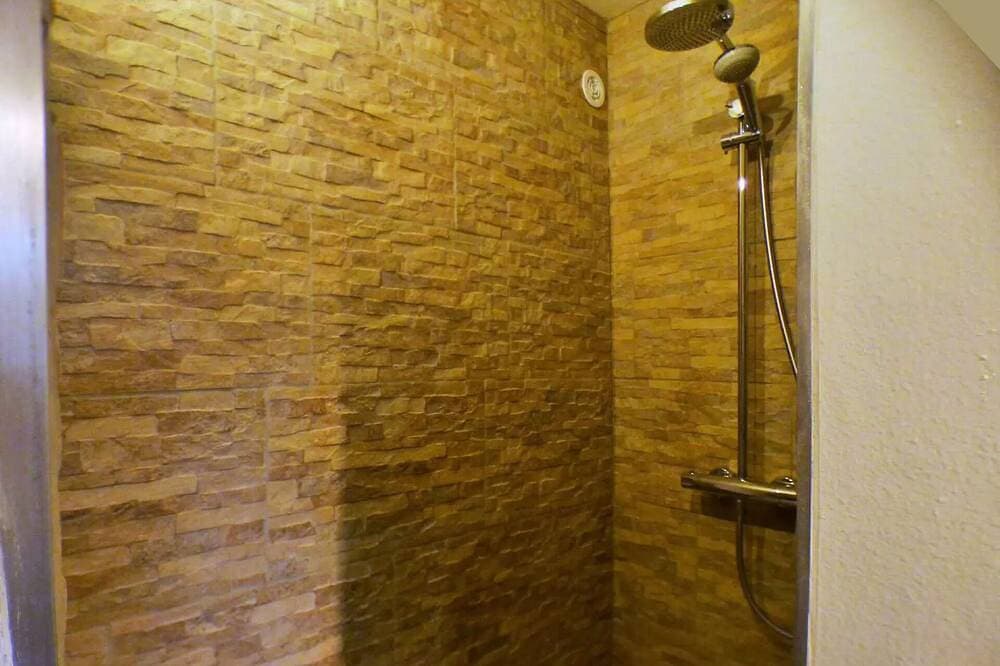 Foto 2 von 11: Residence Bali - Sea view, air conditioning, Wifi, beach opposite