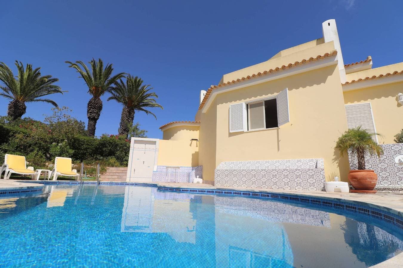 Foto 2 von 29: Villa „Carvoeiro Ceu“ mit Meerblick, WLAN und Klimaanlage