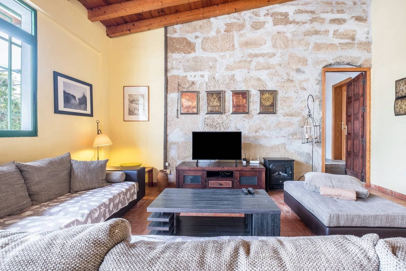 Foto 4 von 27: Landhaus „Finca Carrillo“ mit Meer- und Bergblick