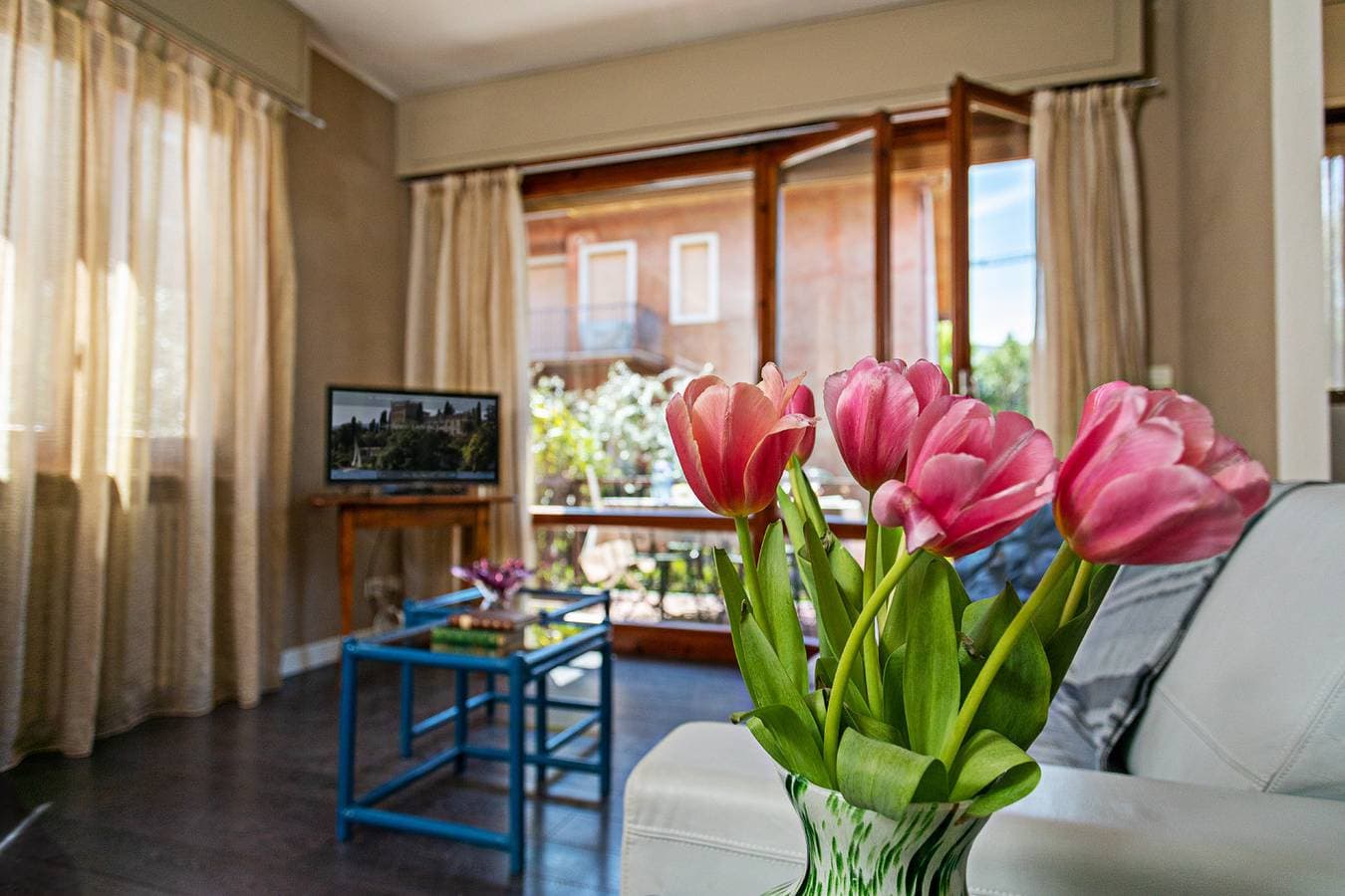 Foto 12 von 34: Regarda - "Edda" Dreizimmerwohnung mit Schwimmbad im Zentrum von Lazise