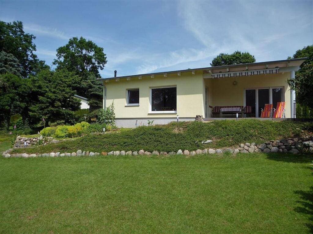 Foto 2 von 17: Two-Bedroom Holiday Home