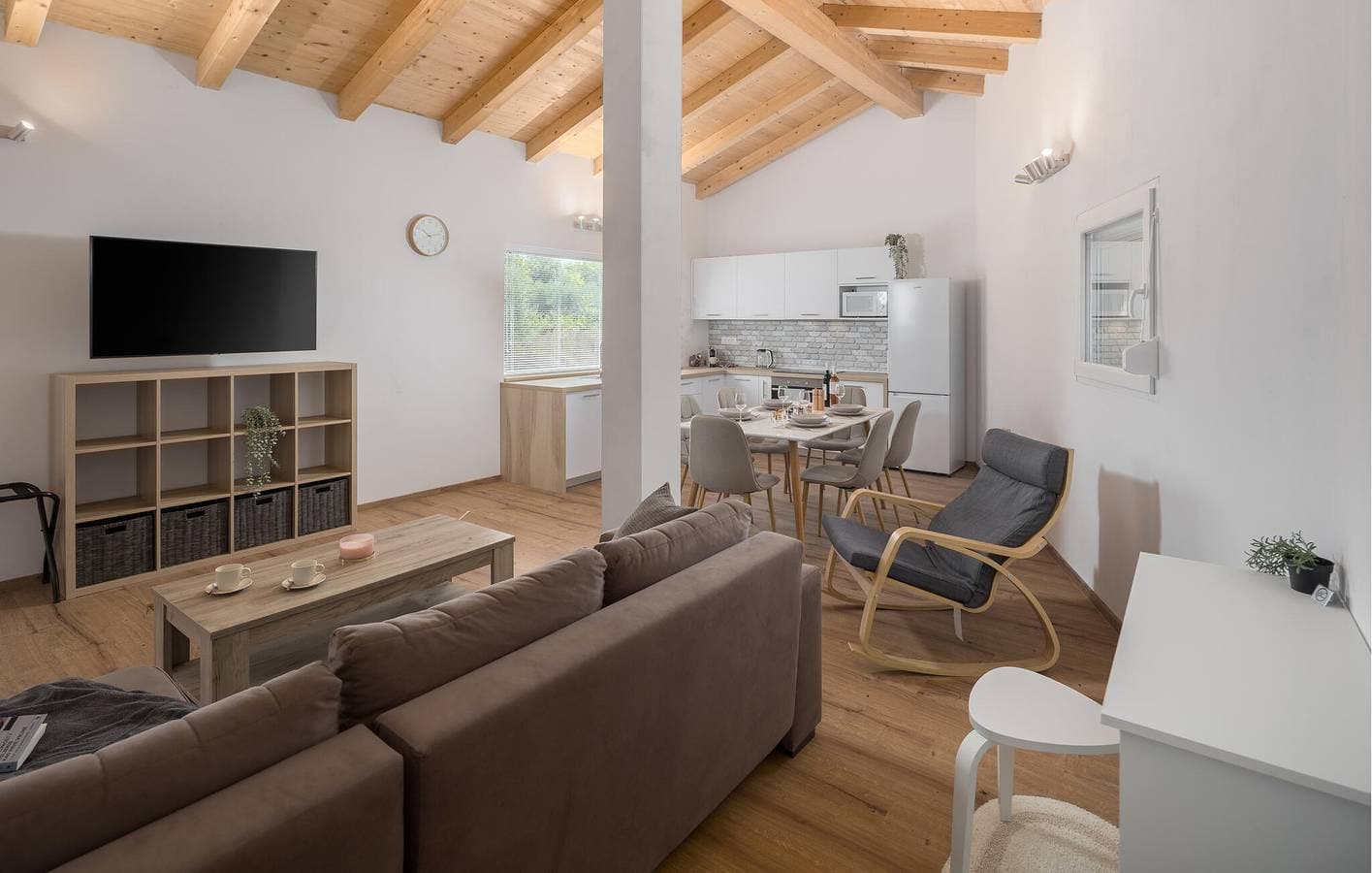 Foto 3 von 34: Gemütliche 2-Zimmer-Wohnung mit Terrasse und Parkplatz, in der Nähe des Stadtzentrums von Heraki