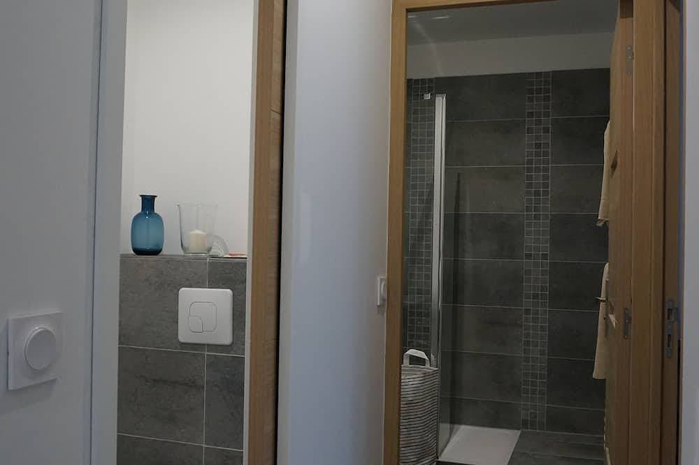 Foto 6 von 29: Neu: Große Erdgeschosswohnung vor dem Hafen von Portbail