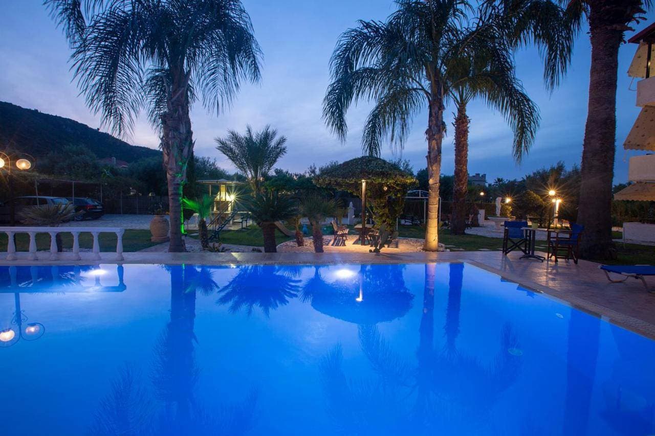 Villa Dimitris Apartments & Bungalows 1