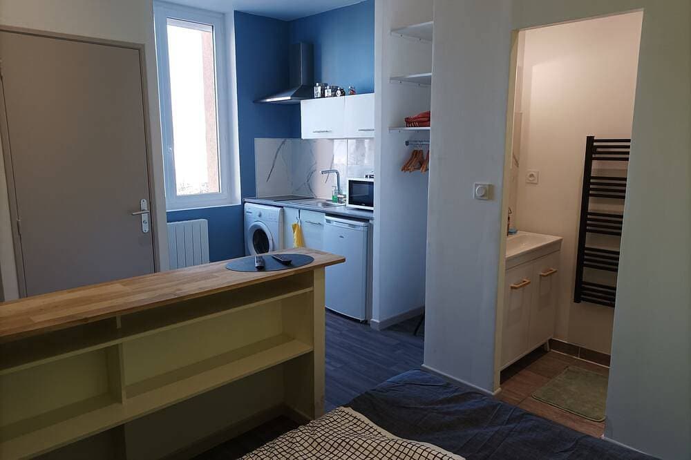 Fully equipped studio. Welcome to Maelia 1