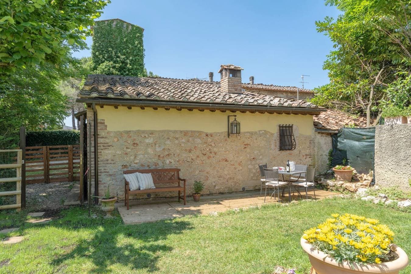 Foto 4 von 25: Villa für 4 Personen mit Garten