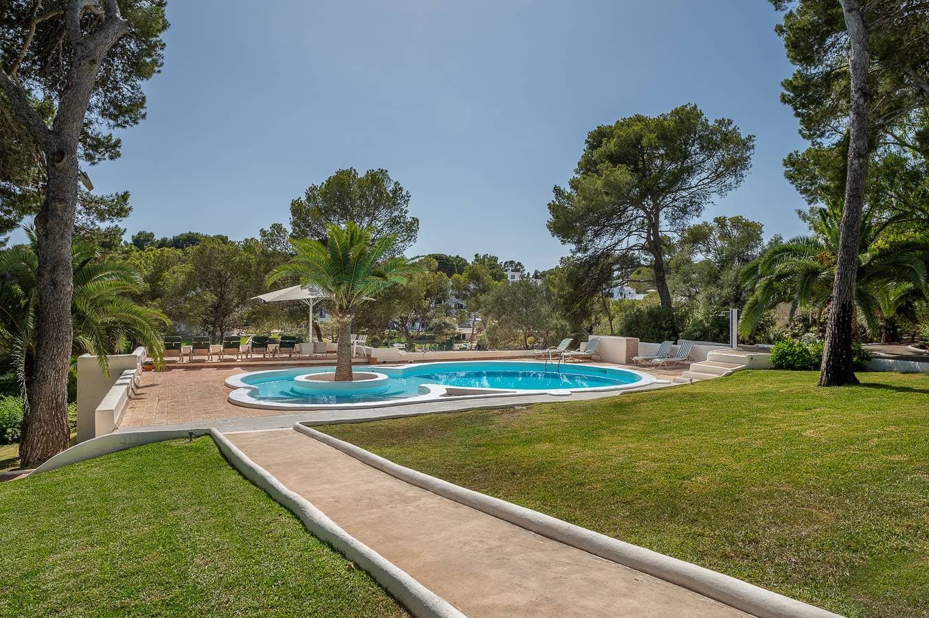 Foto 3 von 48: Villa Claramunda