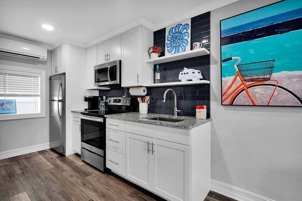 Foto 10 von 40: Beachside! Jacksonville Beach Condo-Close to Mayo Clinic