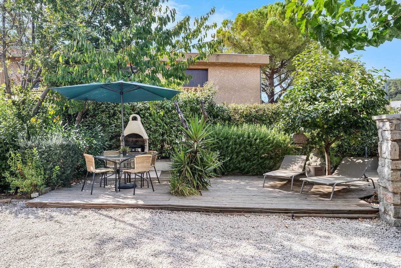 Foto 6 von 20: Villa Nui - Komfortable Wohnung - Sommerterrasse und privater Parkplatz.