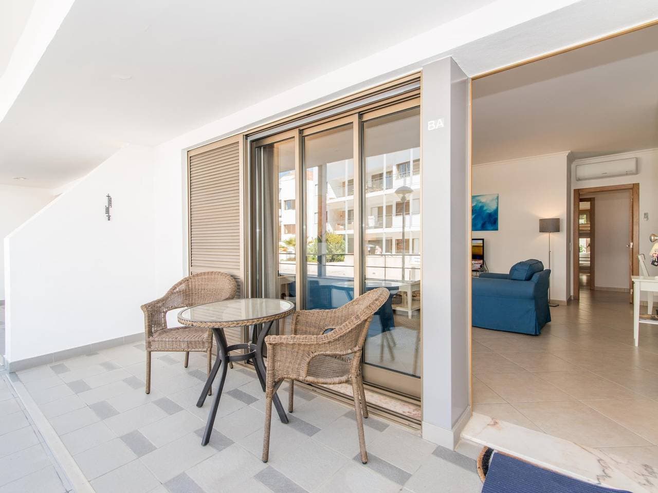 Foto 11 von 38: Ferienwohnung für 8 Personen mit Pool