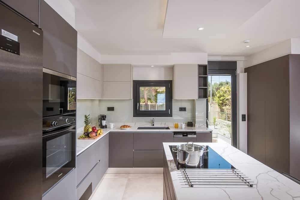 Foto 12 von 24: Marelina Luxury Villa 5 bedrooms with private pool